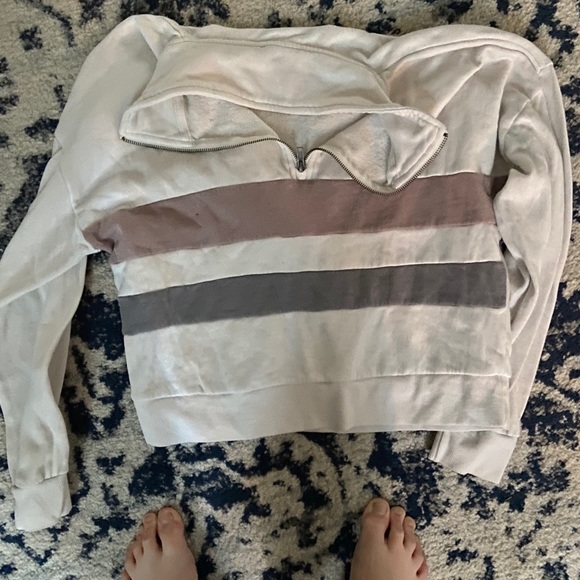 Sweater - Picture 2 of 2